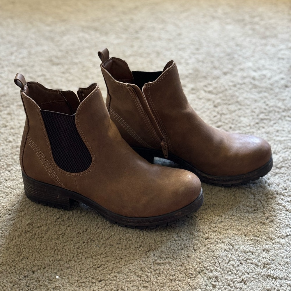 Madeline Girl Tan Zip Up Chelsea Booties